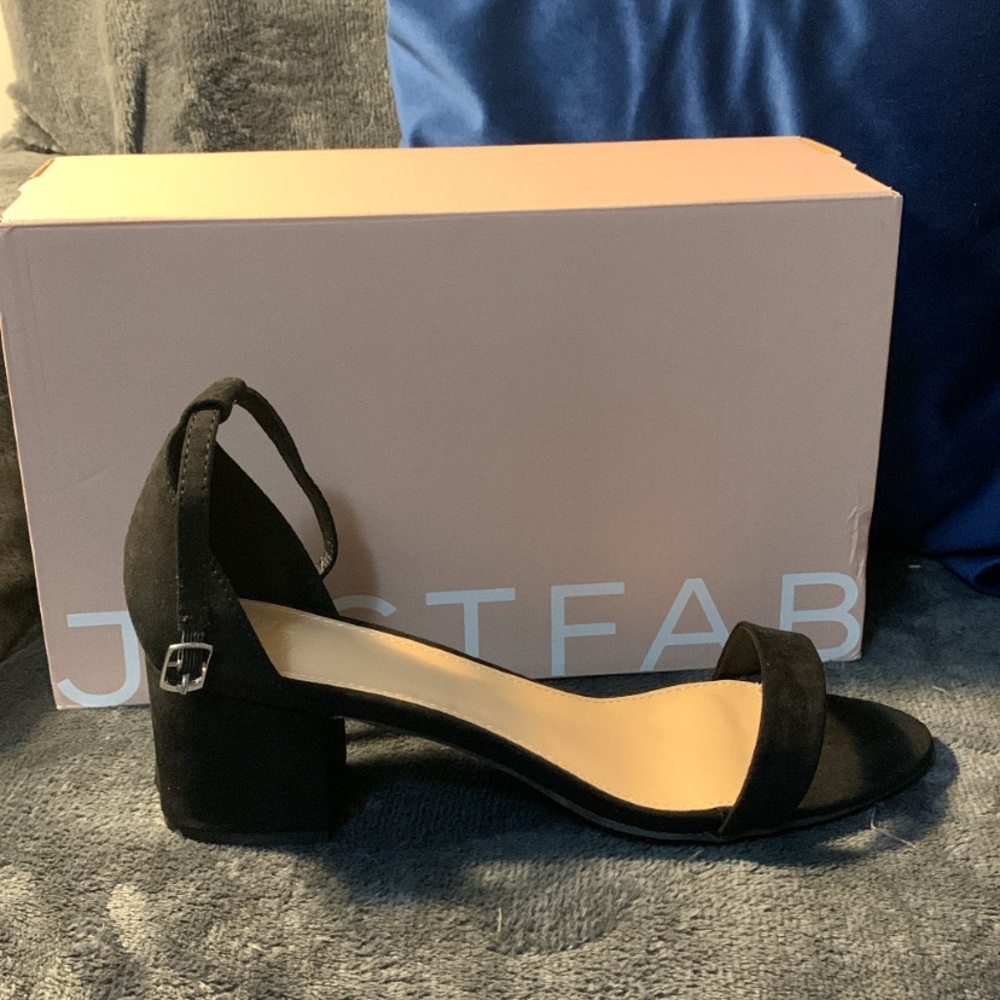 Black JustFab heels